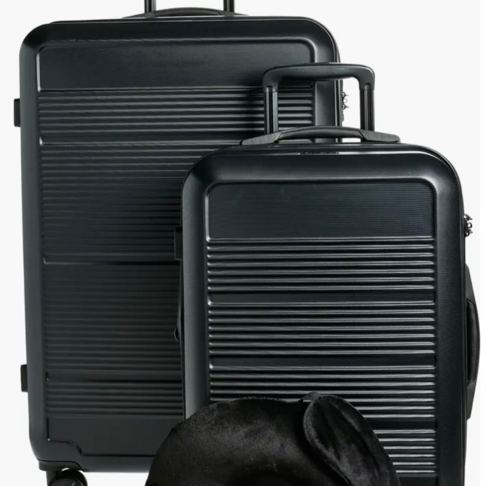 4 PC CALPAK LUGGAGE SET